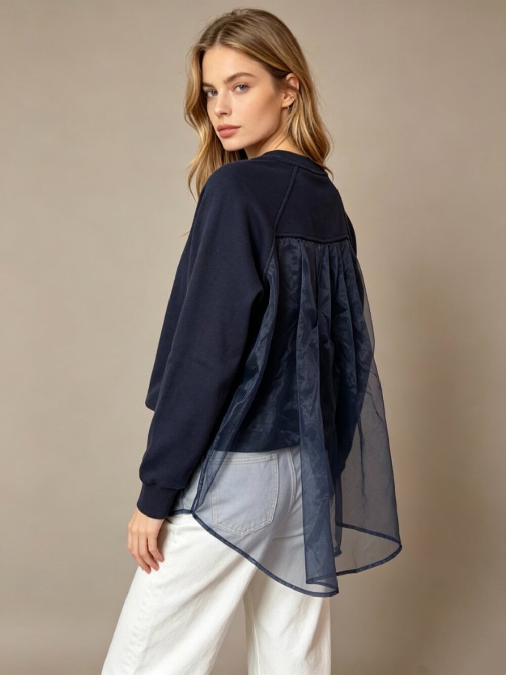 NWT asos Womens Crewneck Long Sleeves Blue Sweatshirt Size us4